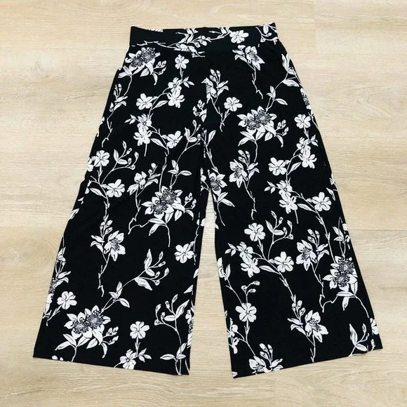 Chaps sales capri pants